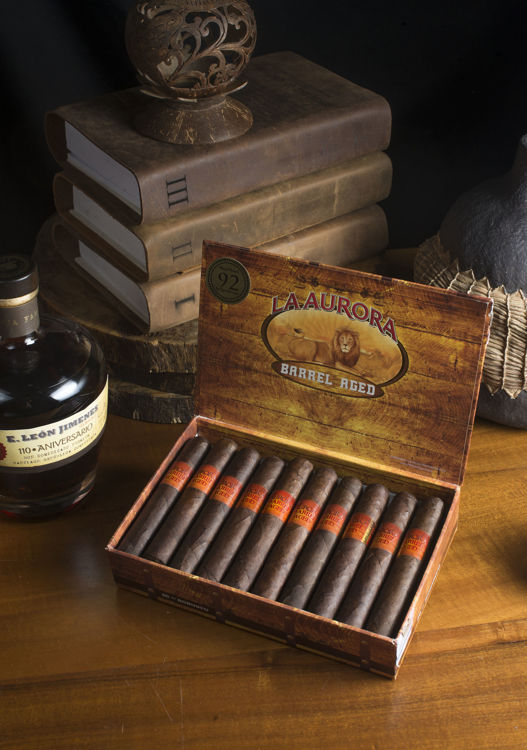 Imagen de LA AURORA BARREL AGED ROBUSTO GB / 20